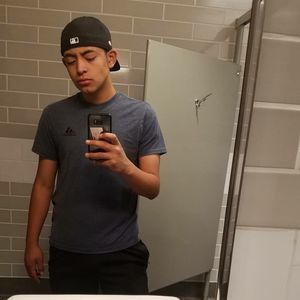 Meet your Posher, Javier